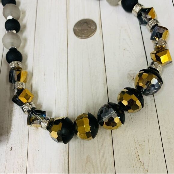 Tanya Creations Beaded Necklace Earrings Set - Picture 2 of 3